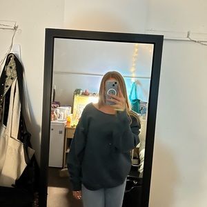 Navy Oversized Sweater (Women L)